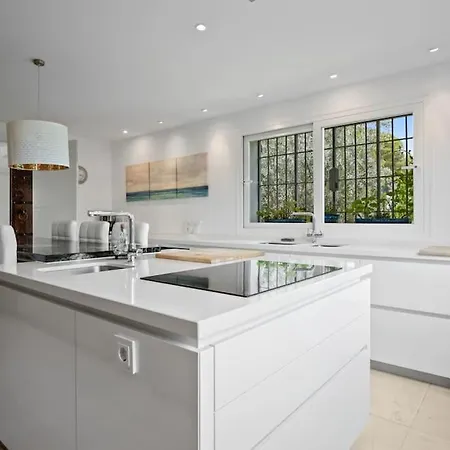Villa La Fortunata Ref #43 * Marbella